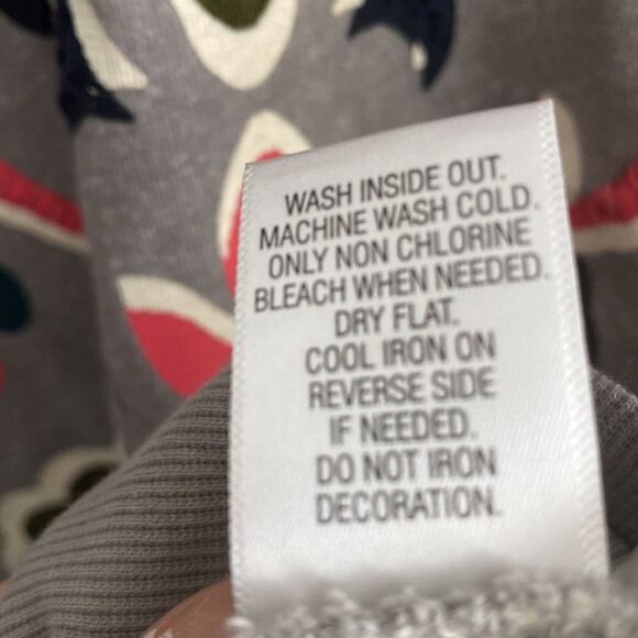 NWT- Princess Vera Wang- grey stiched sweater- Size X Large - Picture 6 of 8